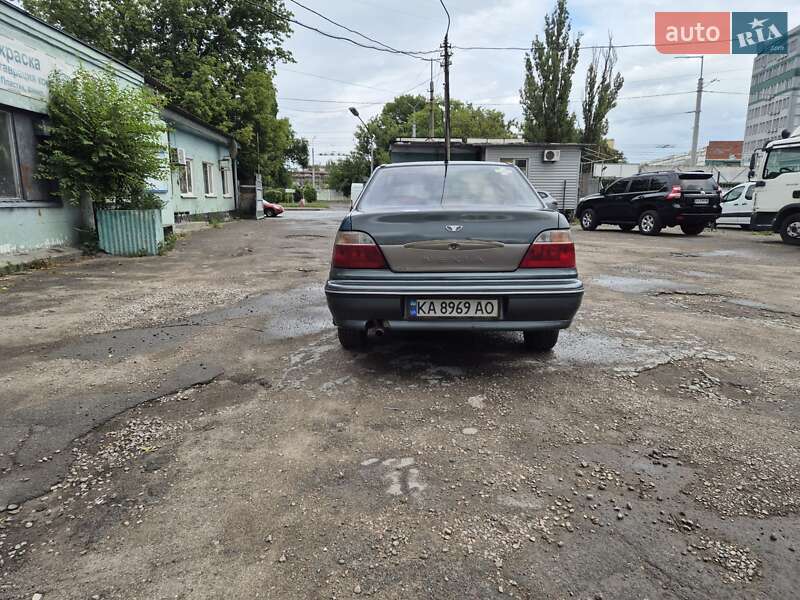 Седан Daewoo Nexia 2005 в Киеве