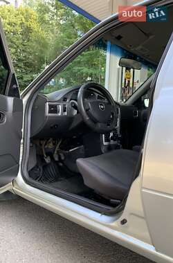 Седан Daewoo Nexia 2008 в 