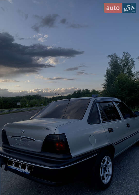 Седан Daewoo Nexia 2008 в Чернигове