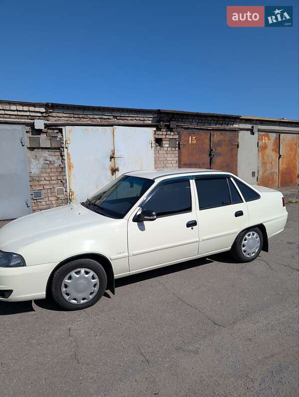 Седан Daewoo Nexia 2013 в Запорожье фото 5 Седан Daewoo Nexia 2013 в Запорожье