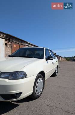 Седан Daewoo Nexia 2013 в Запорожье