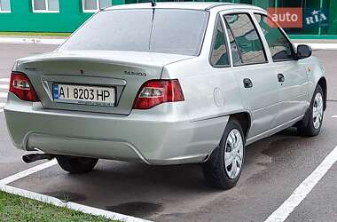 Седан Daewoo Nexia 2008 в 