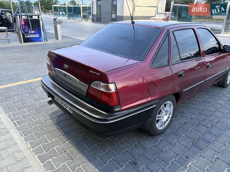 Седан Daewoo Nexia 2008 в Николаеве