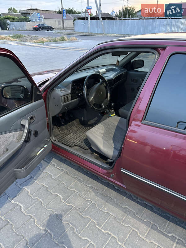 Седан Daewoo Nexia 2008 в Николаеве