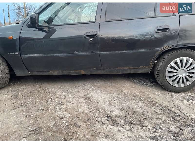 Седан Daewoo Nexia 2008 в Каменском