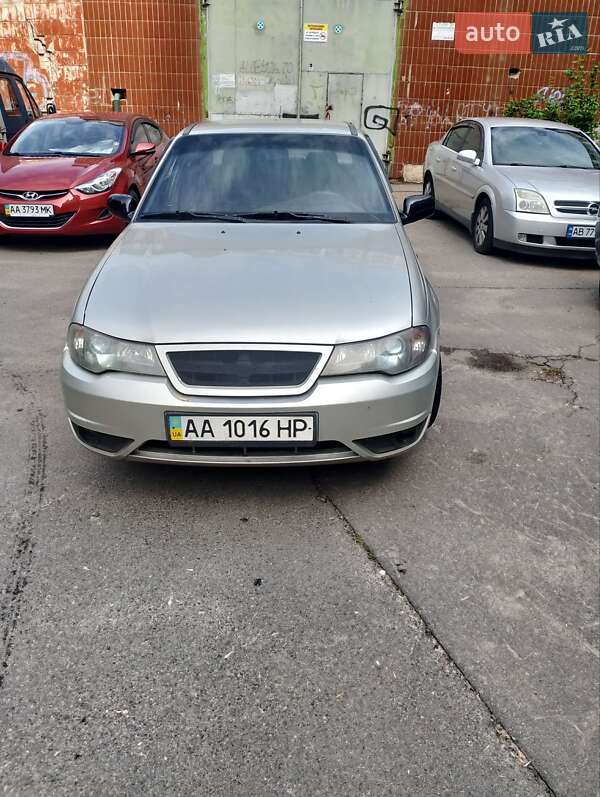 Седан Daewoo Nexia 2008 в Киеве фото 3 Седан Daewoo Nexia 2008 в Киеве