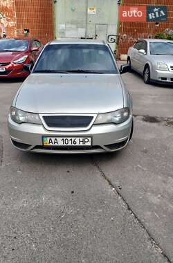 Седан Daewoo Nexia 2008 в 
