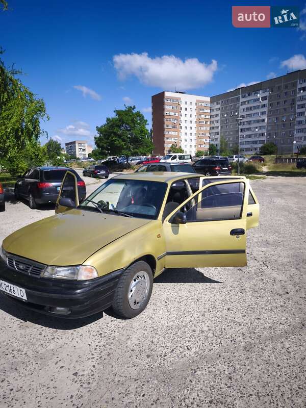 Седан Daewoo Nexia 2007 в Вараше