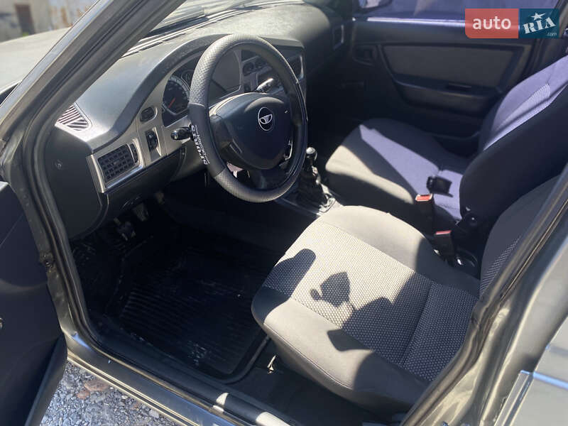 Седан Daewoo Nexia 2013 в Каменец-Подольском
