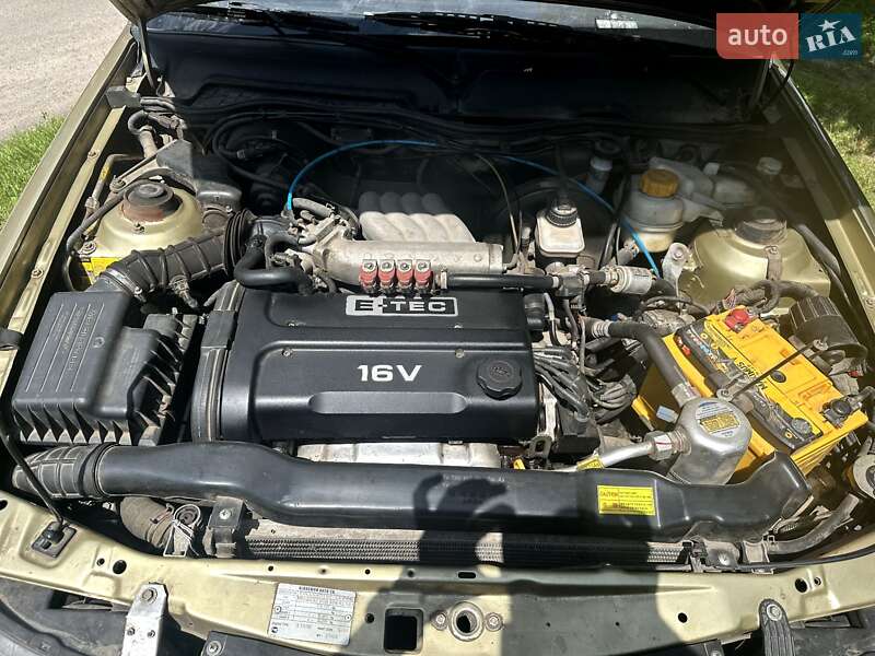 Седан Daewoo Nexia 2008 в 