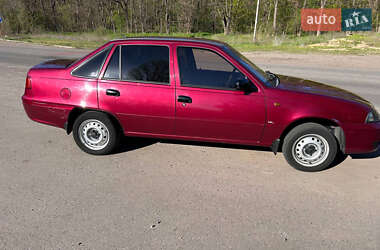 Седан Daewoo Nexia 2010 в 