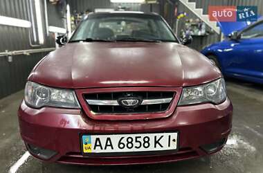Седан Daewoo Nexia 2010 в 