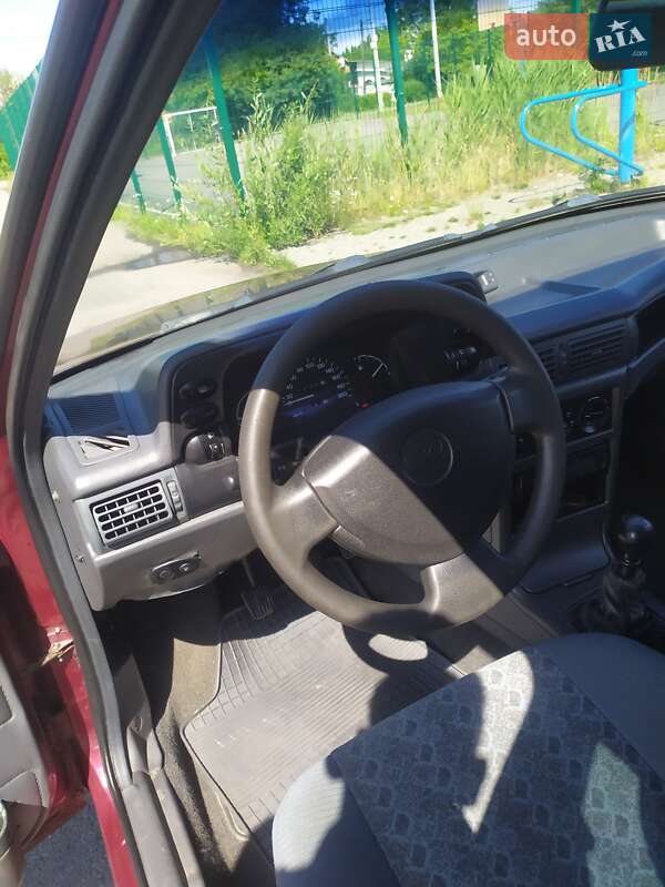 Седан Daewoo Nexia 2007 в Ровно