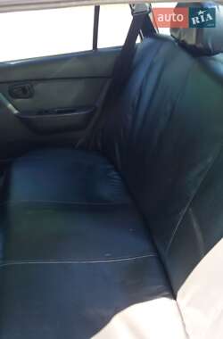 Седан Daewoo Nexia 2012 в 
