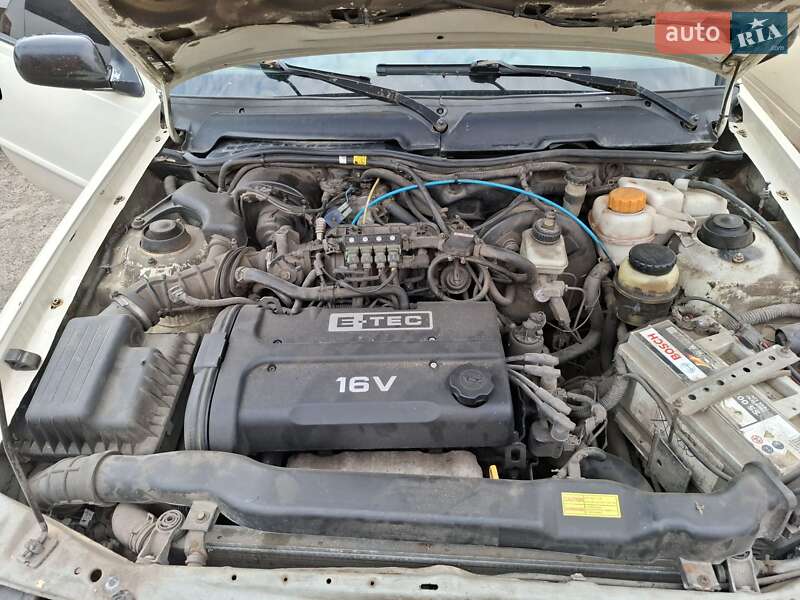 Седан Daewoo Nexia 2012 в Новгород-Сіверському