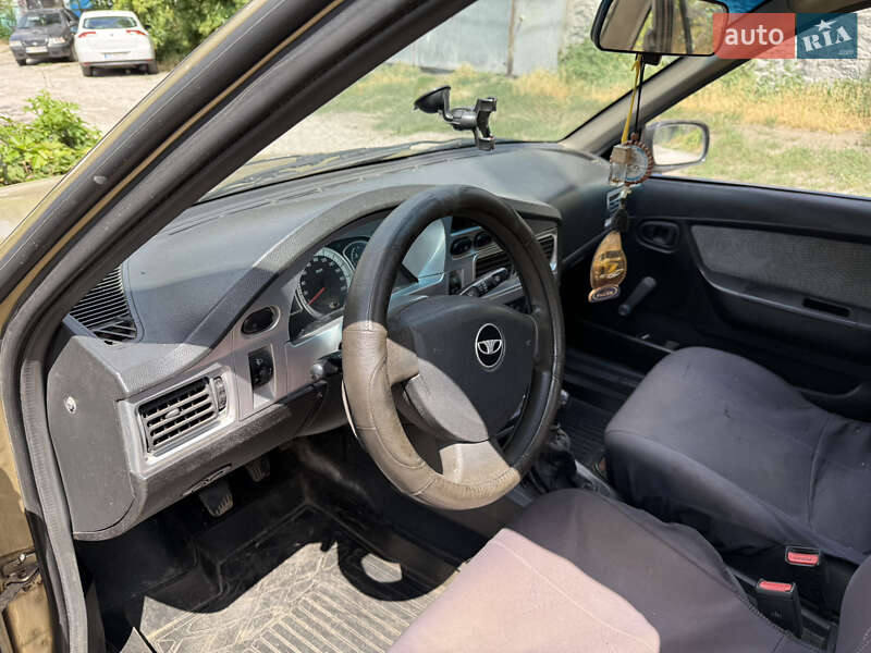 Седан Daewoo Nexia 2011 в Днепре