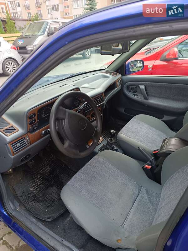 Седан Daewoo Nexia 2007 в Киеве