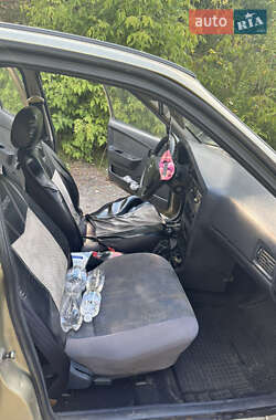 Седан Daewoo Nexia 2011 в 