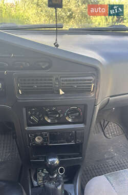 Седан Daewoo Nexia 2011 в 