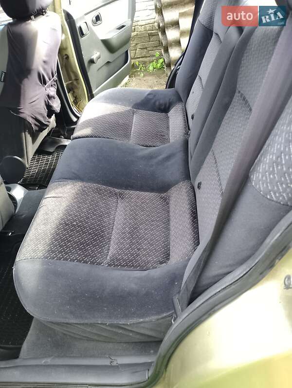 Седан Daewoo Nexia 2011 в Здолбунове