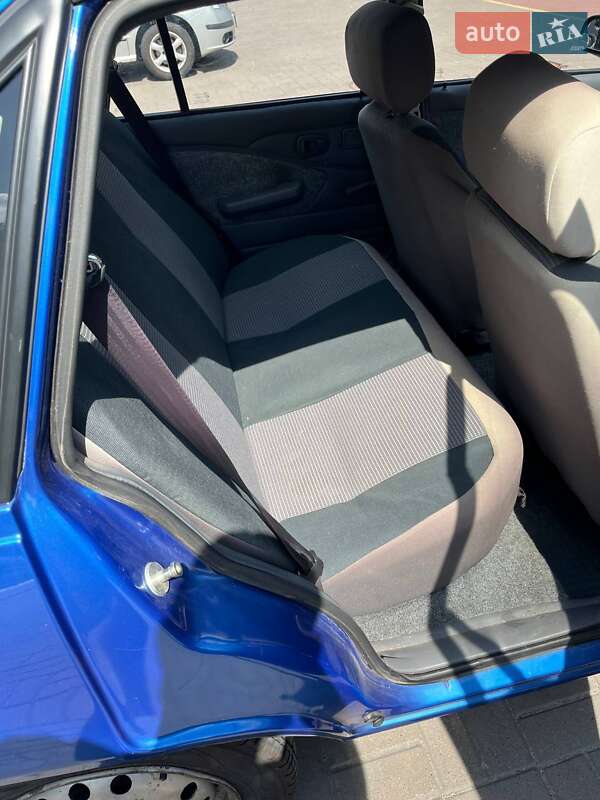 Седан Daewoo Nexia 2008 в Києві
