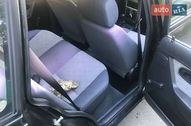 Седан Daewoo Nexia 2011 в 