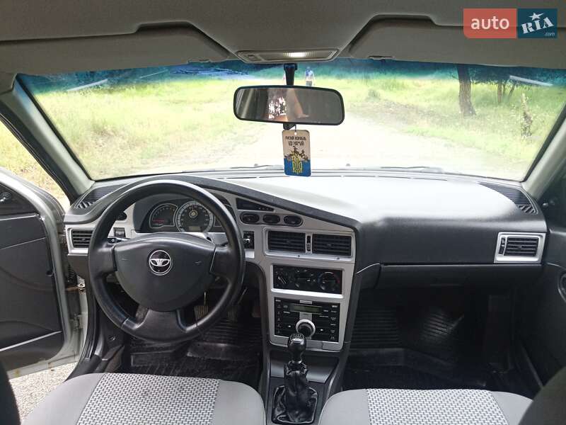 Седан Daewoo Nexia 2008 в Малине
