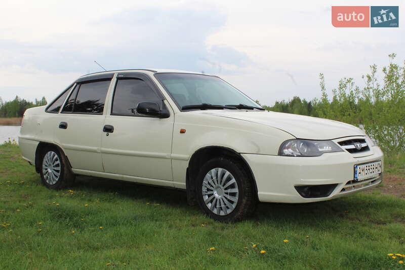 Седан Daewoo Nexia 2012 в Коростене фото 3 Седан Daewoo Nexia 2012 в Коростене