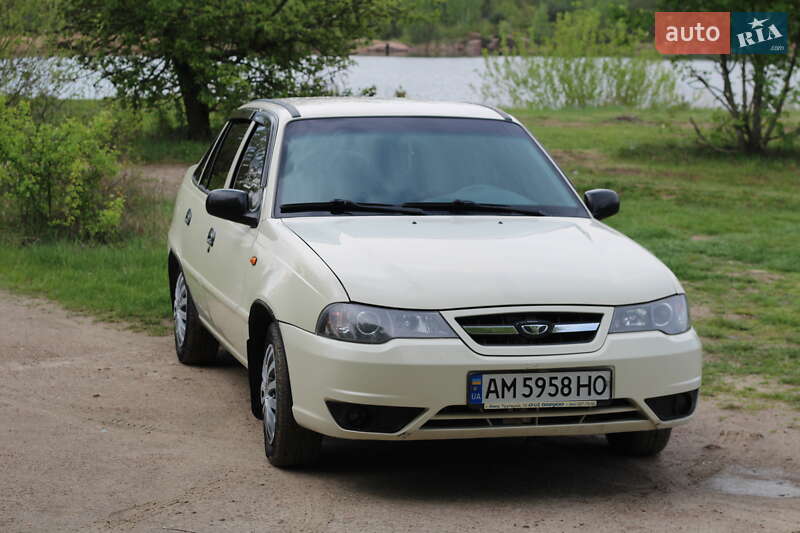 Седан Daewoo Nexia 2012 в Коростене фото 10 Седан Daewoo Nexia 2012 в Коростене