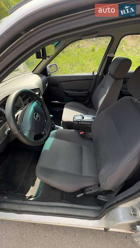 Седан Daewoo Nexia 2012 в Миргороде