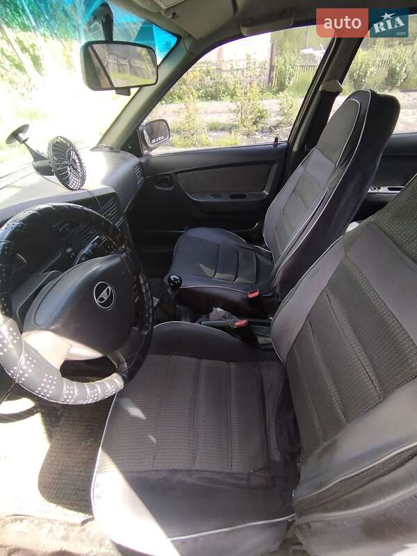Седан Daewoo Nexia 2011 в Довбыше