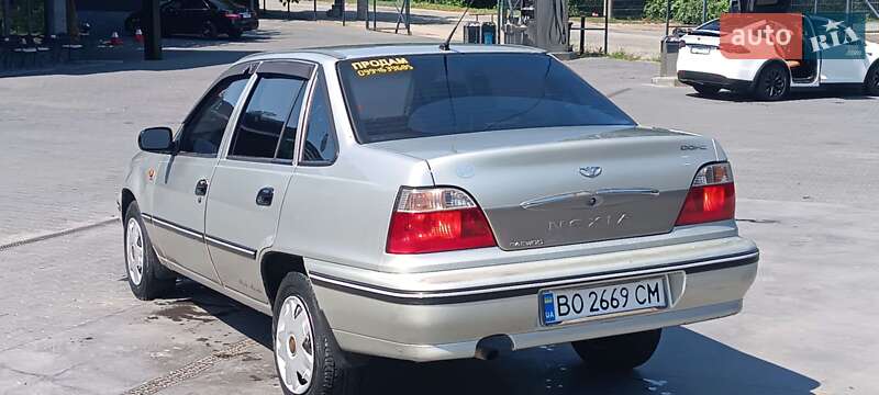 Седан Daewoo Nexia 2008 в Черновцах