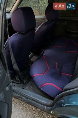 Седан Daewoo Nexia 1997 в 