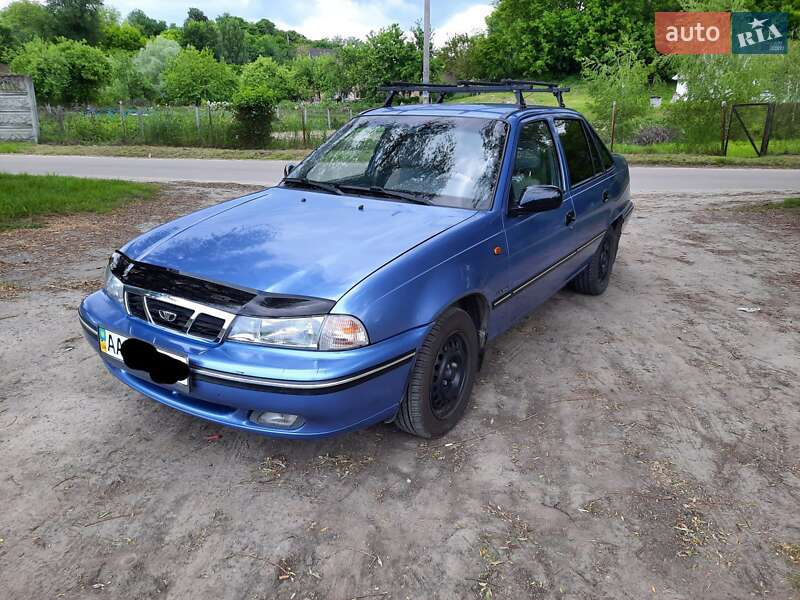 Седан Daewoo Nexia 2008 в Киеве