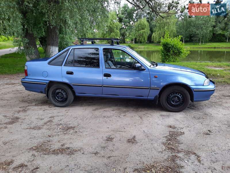 Седан Daewoo Nexia 2008 в Киеве