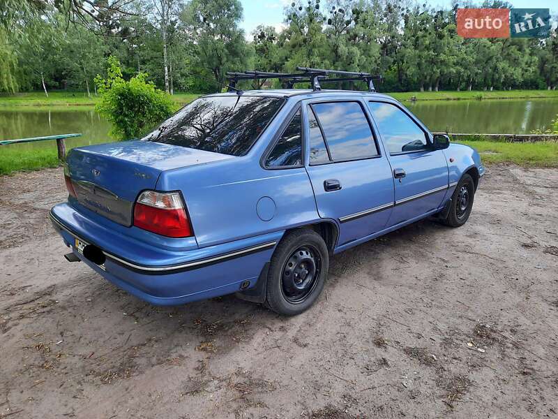 Седан Daewoo Nexia 2008 в Киеве
