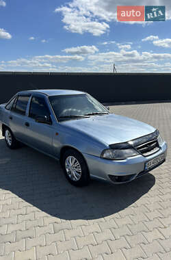 Седан Daewoo Nexia 2010 в Хмельницком
