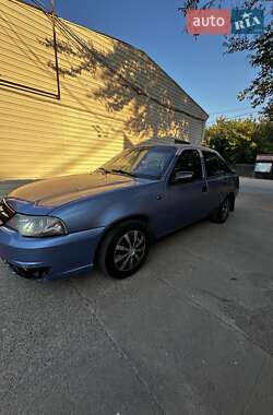 Седан Daewoo Nexia 2008 в 
