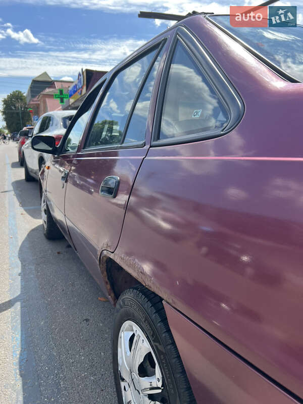 Седан Daewoo Nexia 2008 в Могилев-Подольске