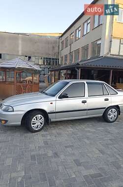 Седан Daewoo Nexia 2008 в 