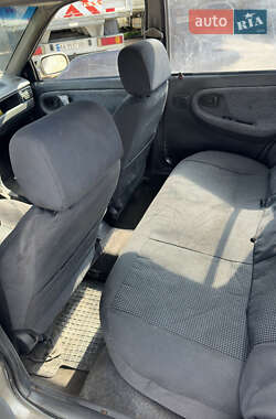 Седан Daewoo Nexia 1996 в 