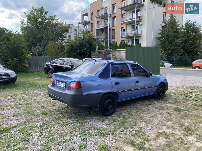 Седан Daewoo Nexia 2009 в Киеве
