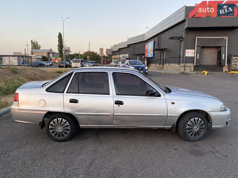 Седан Daewoo Nexia 2012 в Коблевому