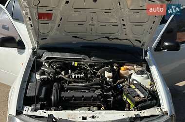 Седан Daewoo Nexia 2011 в 
