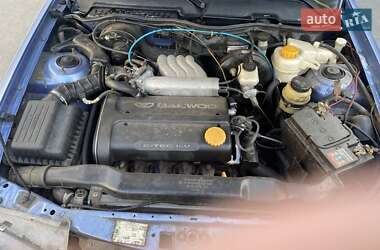 Седан Daewoo Nexia 2008 в Днепре