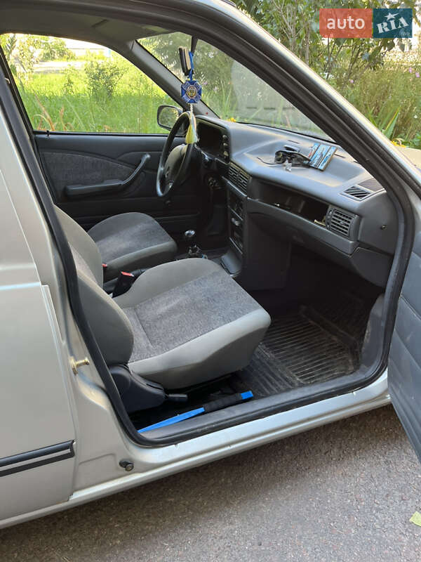 Седан Daewoo Nexia 2005 в Житомире фото 4 Седан Daewoo Nexia 2005 в Житомире