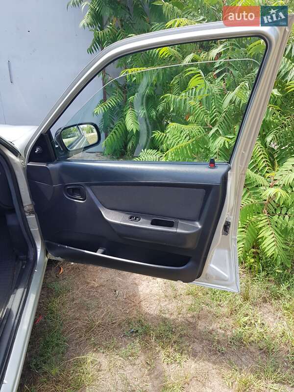 Седан Daewoo Nexia 2008 в Изюме