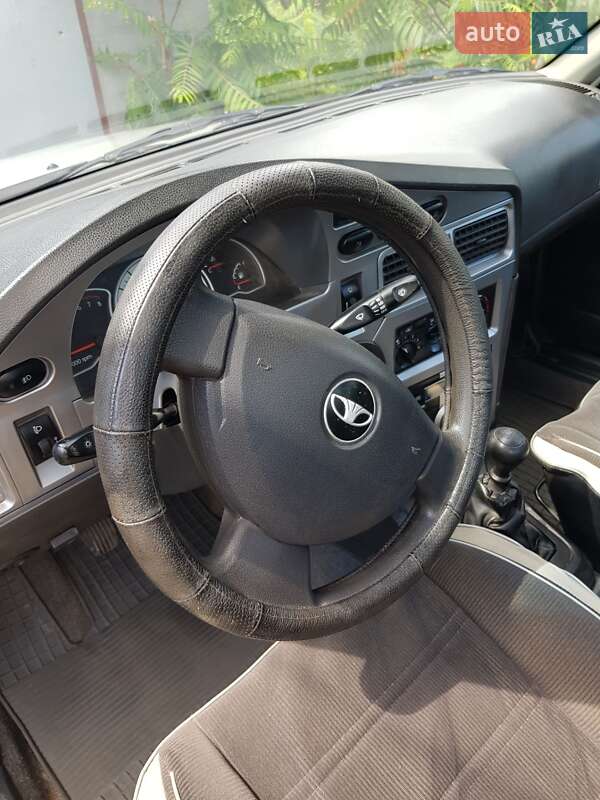 Седан Daewoo Nexia 2008 в Изюме