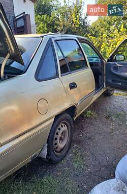 Седан Daewoo Nexia 2007 в 