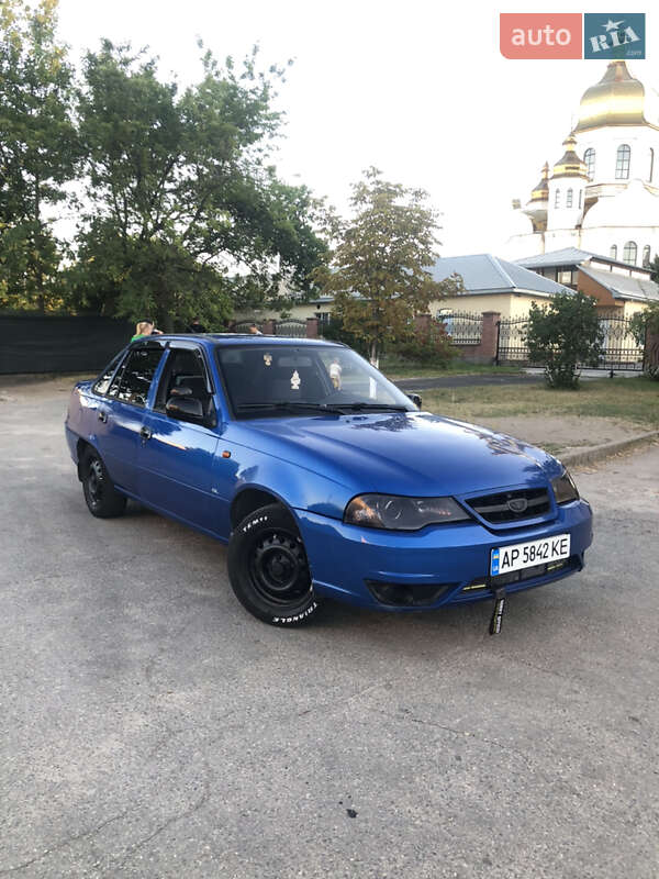 Седан Daewoo Nexia 2010 в 